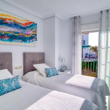 Luxury With Games & Sea Views *