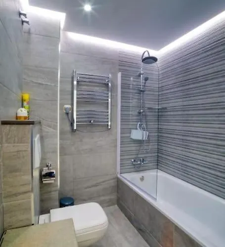 Luxury With Games & Sea Views