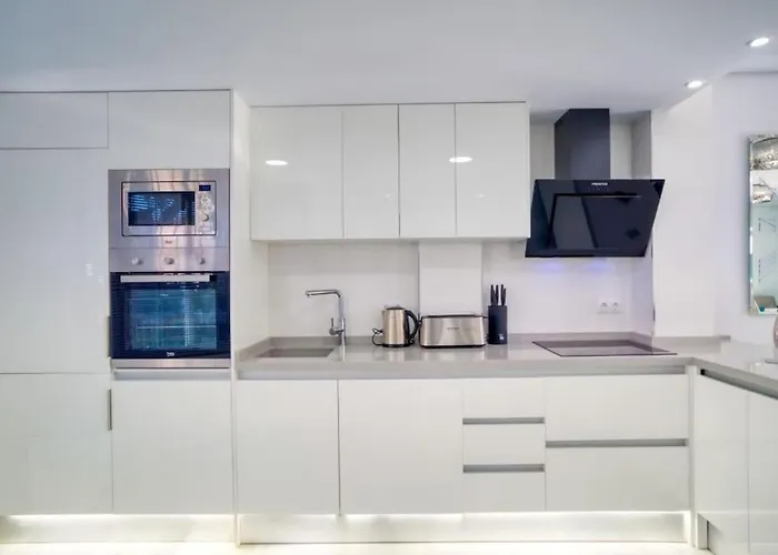 Luxury With Games & Sea Views Casa vacanze *