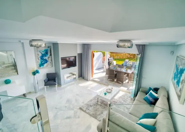 Luxury With Games & Sea Views