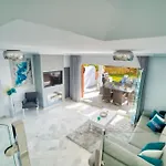 Luxury With Games & Sea Views