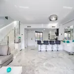 Luxury With Games & Sea Views Vakantiehuis